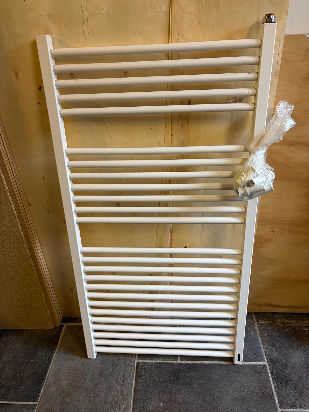 Design radiator, Doe-het-zelf en Verbouw, Verwarming en Radiatoren, Ophalen of Verzenden, Zo goed als nieuw, 60 tot 150 cm, Radiator