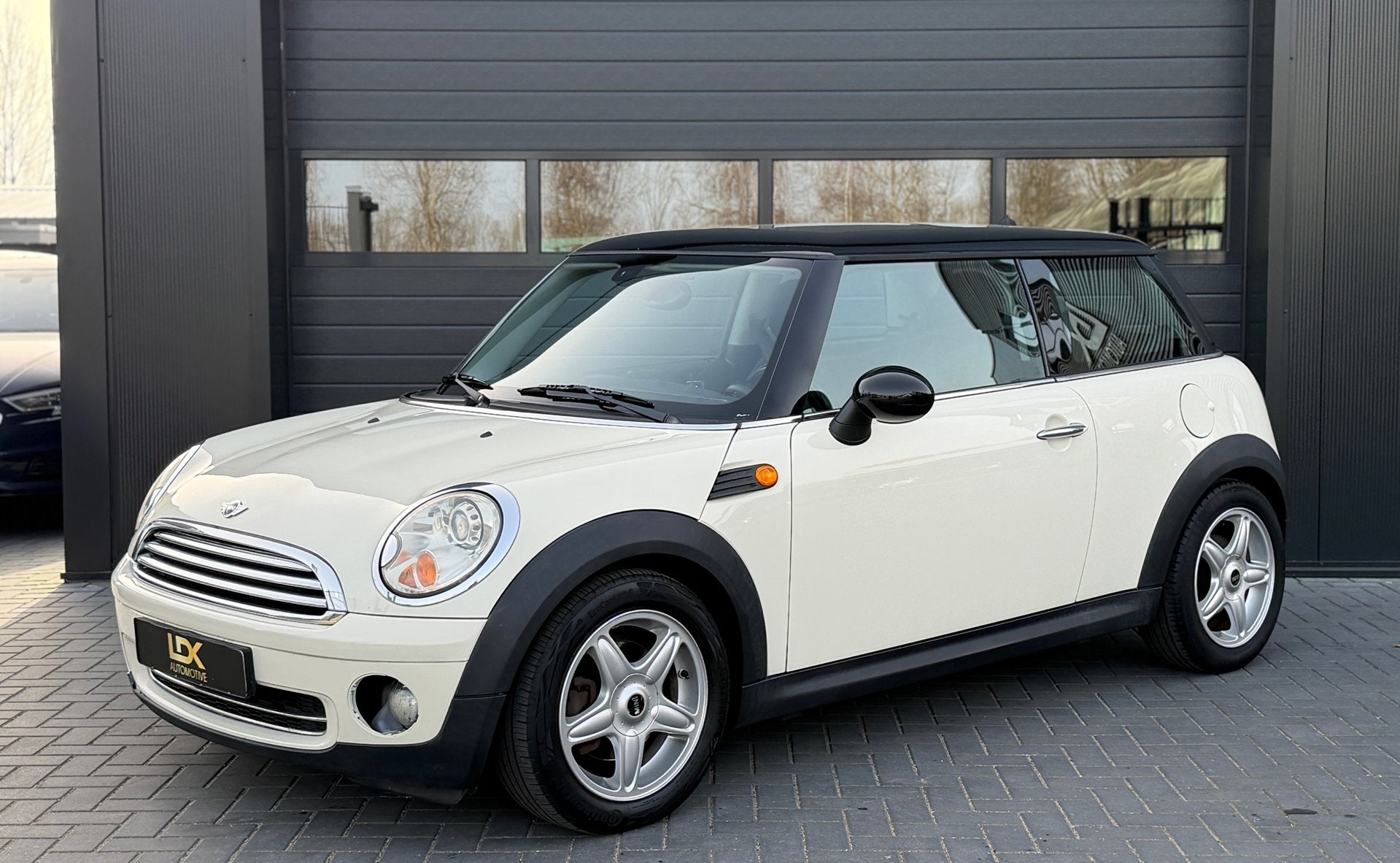 Mini Mini 1.6 Cooper Pepper Automaat|Airco, Auto's, 15 km/l, Gebruikt, 750 kg, 4 cilinders