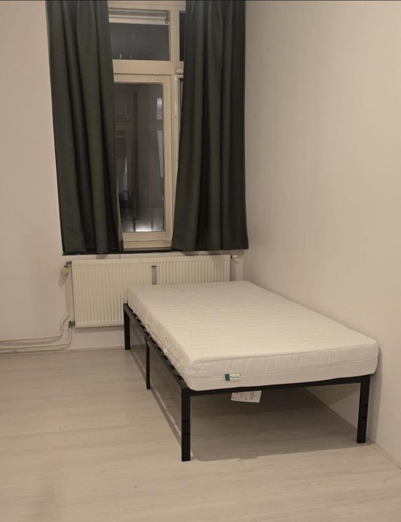 Zinus Elias Bedframe 90x200 cm - Zwart Metaal, Ophalen, 90 cm, Eenpersoons, Zwart