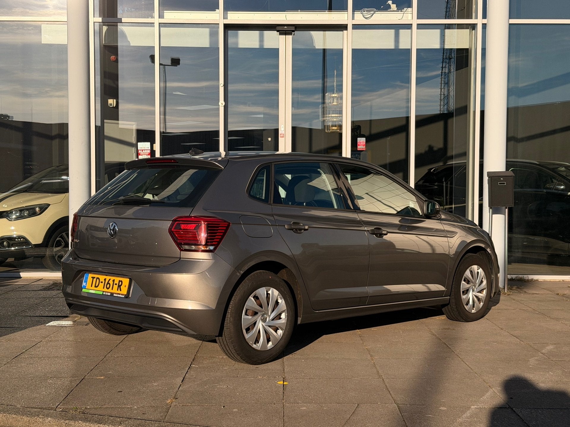 Volkswagen Polo 1.0 MPI Comfortline Business|Carplay, 1005 kg, Met garantie (alle), Origineel Nederlands, Bedrijf