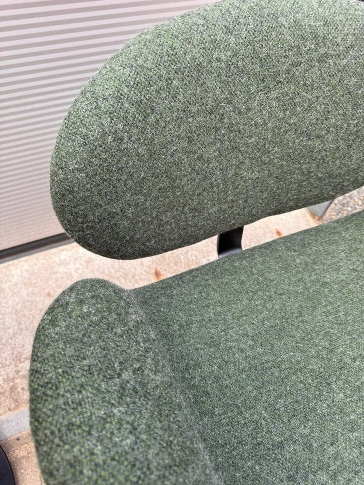 Artifort Little Tulip stoel F163 - Pierre Paulin, Huis en Inrichting, Stoelen, Ophalen, Luxe design, Twee, Nieuw