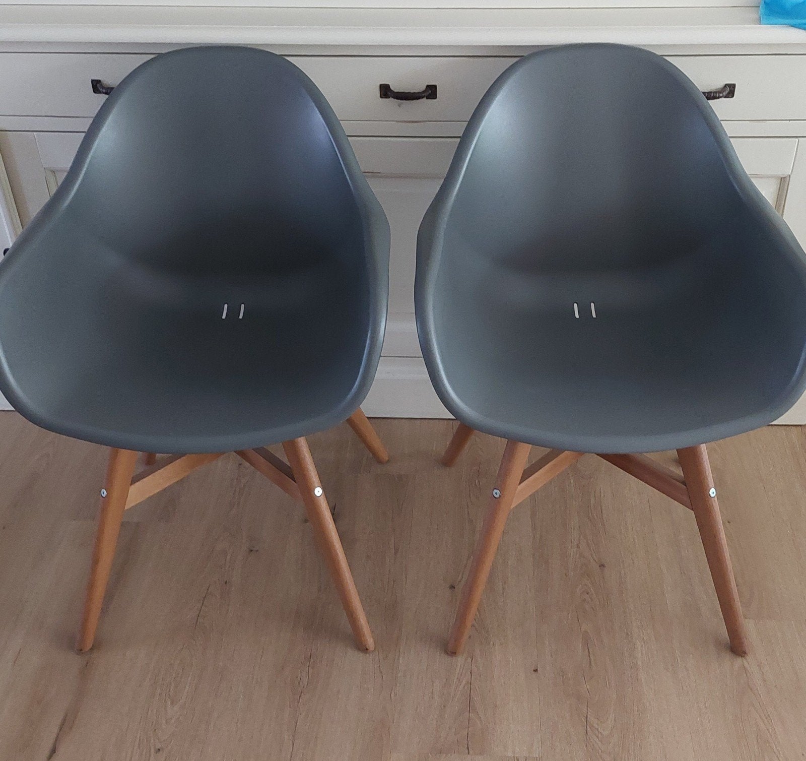 2x Ikea Fanbyn kuipstoelen, Ophalen