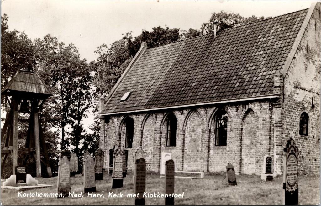 Kortehemmen - Ned. Herv. Kerk met Klokkenstoel (2x), Verzenden, 1960 tot 1980, Gelopen, Friesland