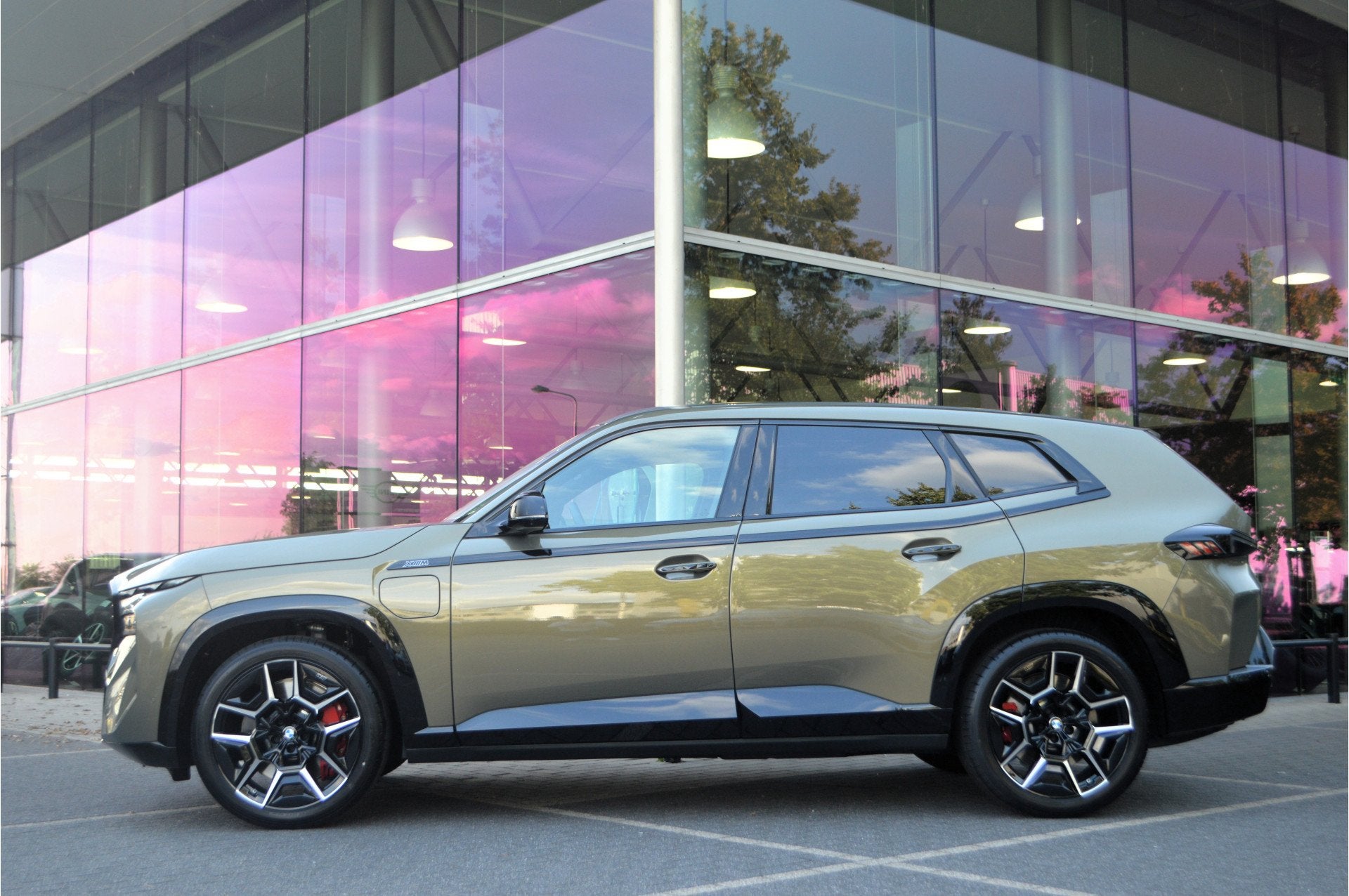 BMW XM PHEV 50e / Trekhaak / Bowers & Wilkins / Adaptief M O, Auto's, Automaat, Dealer onderhouden, Zwart, Adaptive Cruise Control