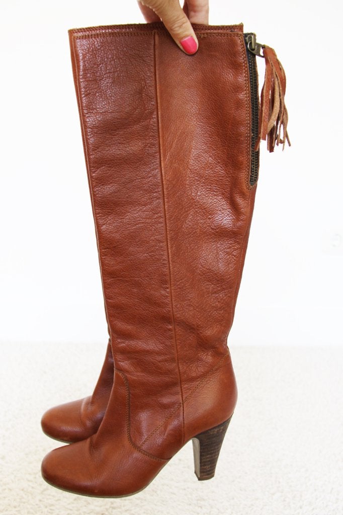 Mooie Leren Frida Laarzen 1 s22 (Maat 36) € 70,-, Kleding | Dames, Hoge laarzen, Frida, Bruin, Ophalen of Verzenden