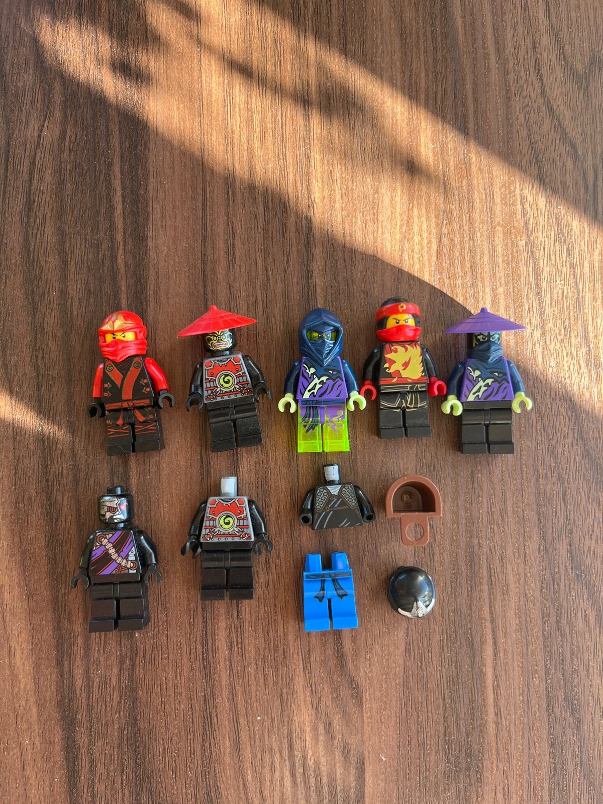 Lego Ninjago minifiguren en spinners
