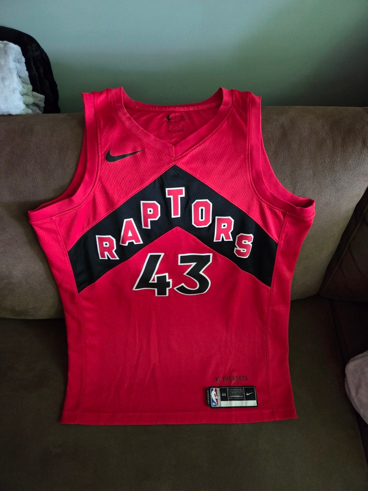 Toronto Raptors jersey icon edition maat M, Sport en Fitness, Basketbal, Ophalen of Verzenden, Zo goed als nieuw, Kleding