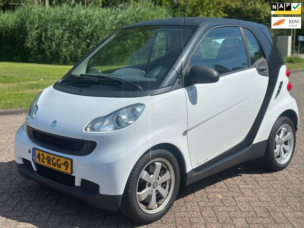 Smart Fortwo coupé 1.0 mhd Pure/AIRCO/ELECRAMEN VOOR, Auto's, Smart, Automaat, Euro 5, Gebruikt, 18 €/maand