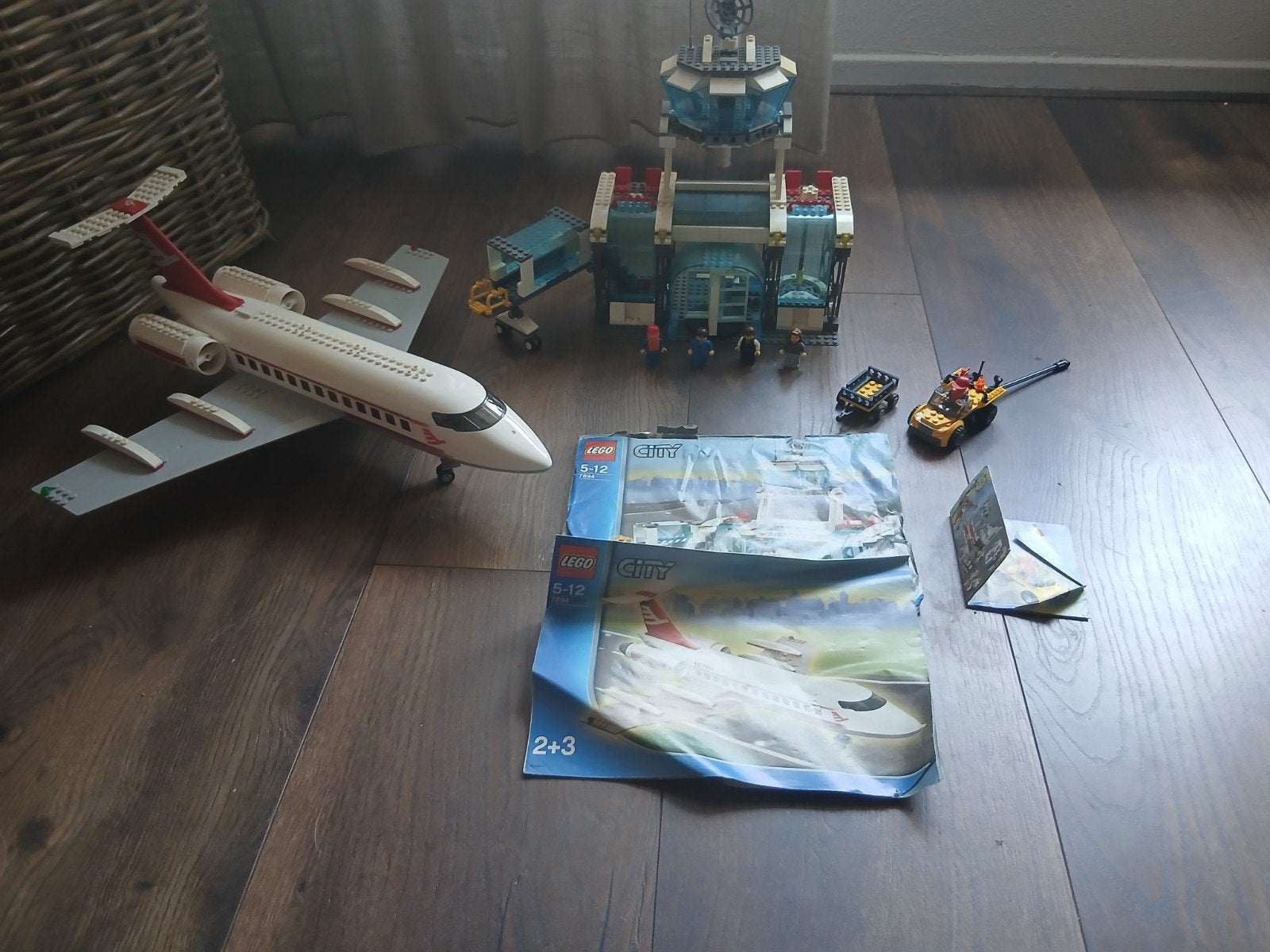 LEGO Luchthaven met Vliegtuig (LEGO City 7894), Ophalen of Verzenden, Gebruikt