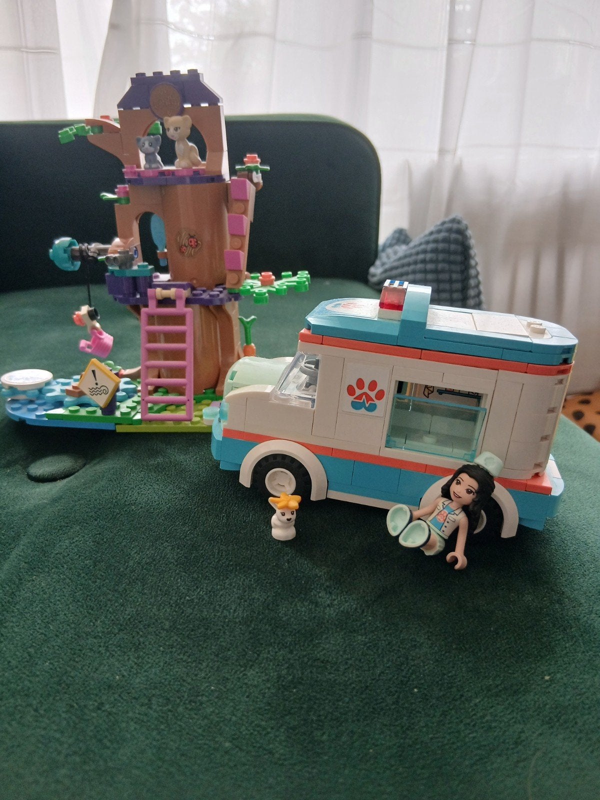 Lego Friends dierenambulance 41445, Ophalen