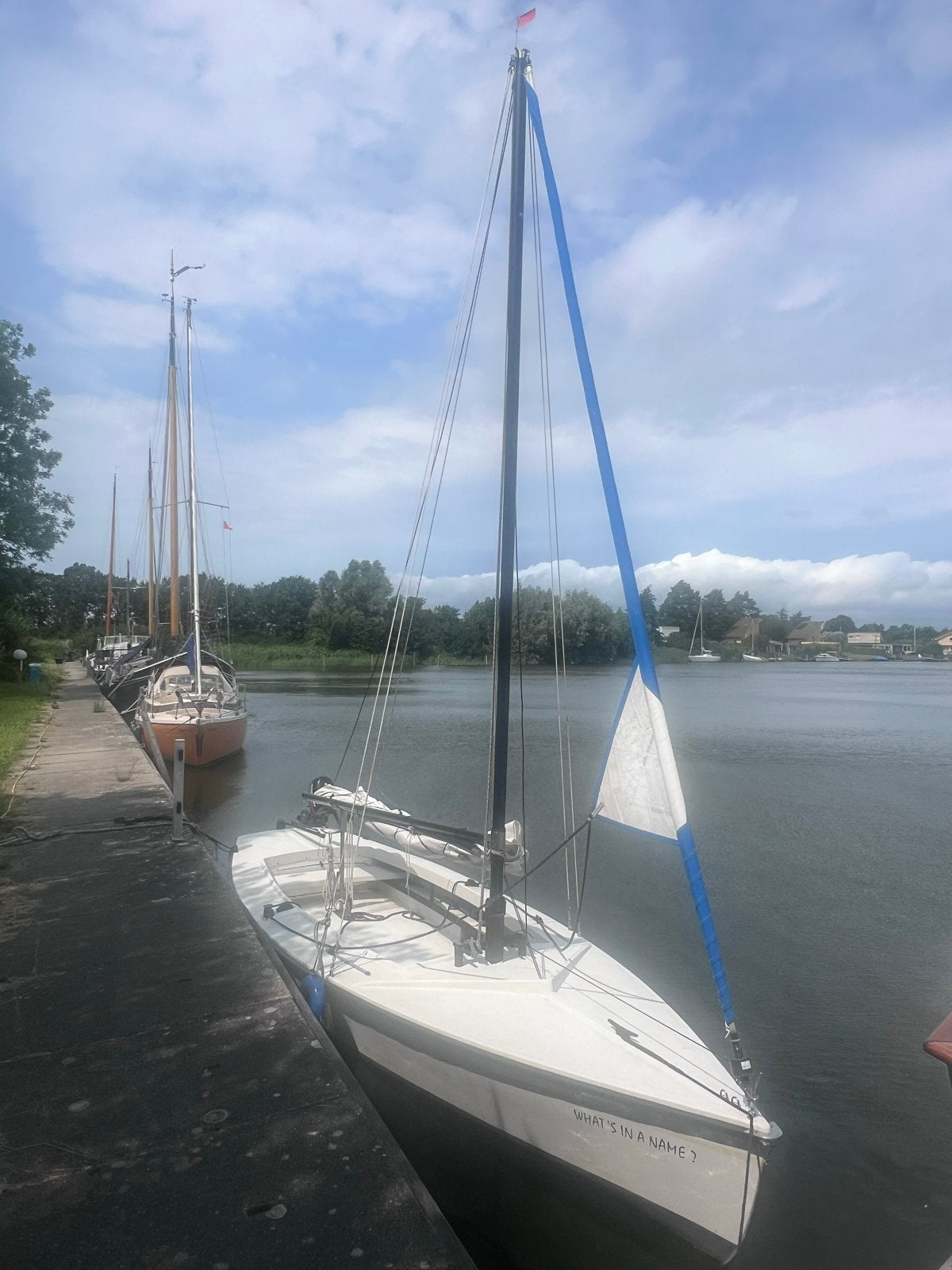 Polyvalk met Mercury 4pk bb motor, Watersport en Boten, Overige merken, Gebruikt, Afdekzeil, Buitenboordmotor