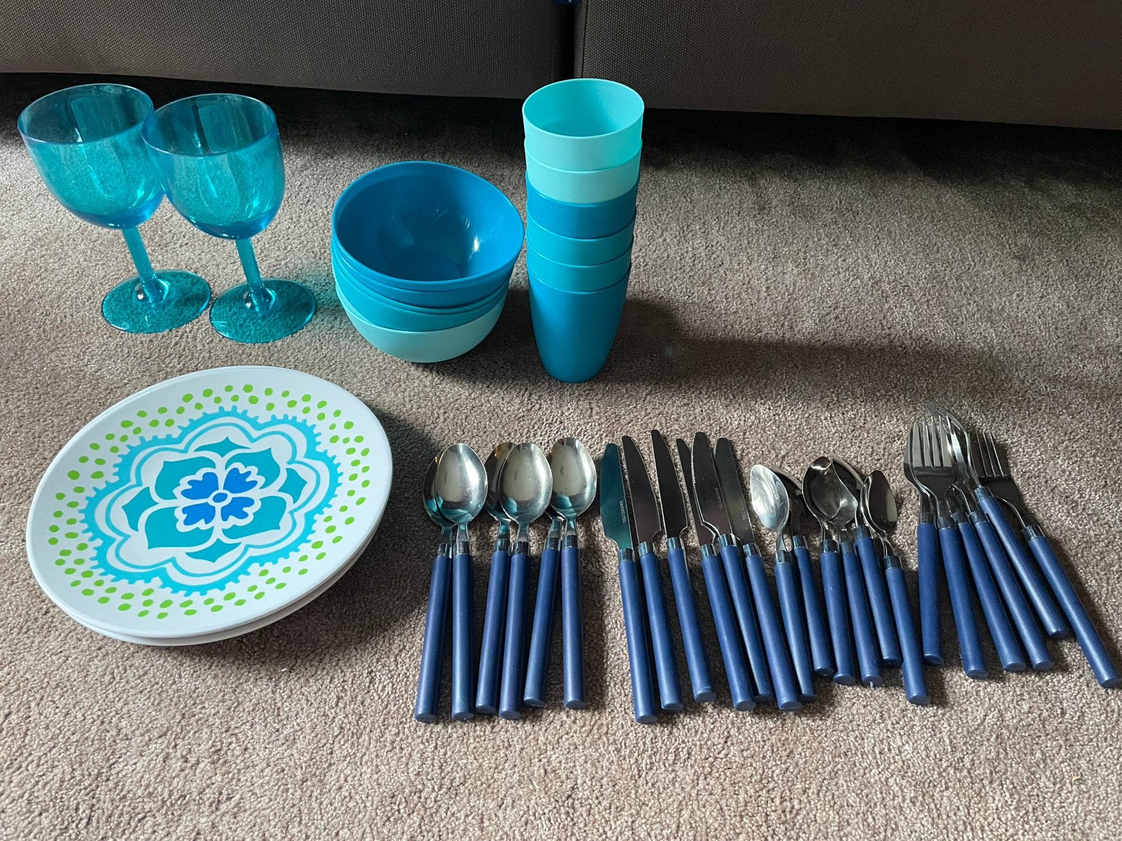 Camping servies set, Caravans en Kamperen, Ophalen, Zo goed als nieuw