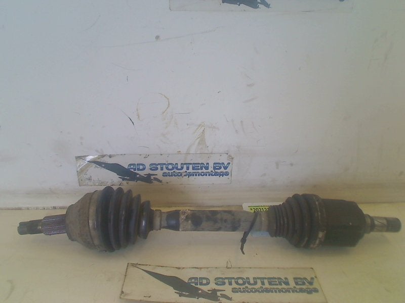 Aandrijfas Links Voor Alfa Romeo 159 Sportwagon (939BX) 2006, Stellantis Europe S.p.A, Gebruikt, IPC D1-09 Bahnhofsplatz, Rüsselsheim am Main 65423, , Duitsland