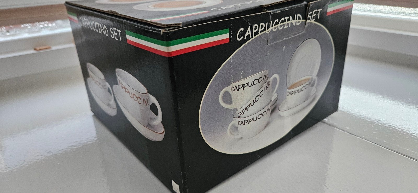 Kopjes nieuw koffie nieuw servies
Verzendkosten koper, Ophalen of Verzenden, Nieuw, Overige stijlen, Kop(pen) en/of Schotel(s)