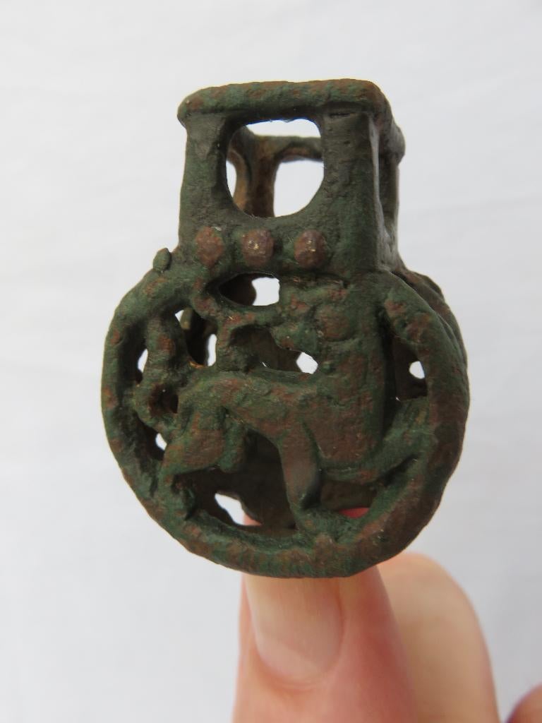 Middeleeuwen - Leeuw stafknop - ca. 1100 A.D. -  bodemvondst, Antiek en Kunst, Antiek | Koper en Brons, Ophalen of Verzenden, Brons