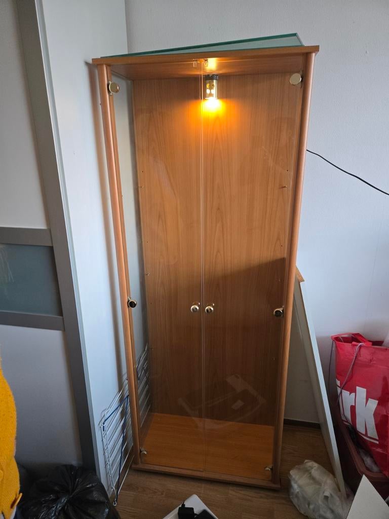 Glazen vitrinekast met verlichting, Ophalen, Glas, Klassiek, 50 tot 100 cm