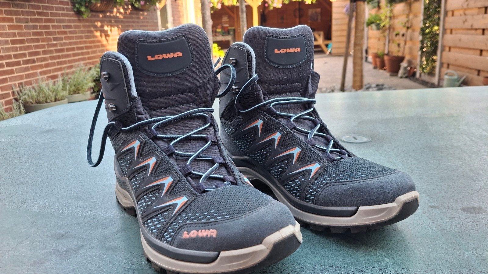 ZGAN. Lowa Core- tex Dames Wandelschoenen, Ophalen, Zo goed als nieuw, Schoenen