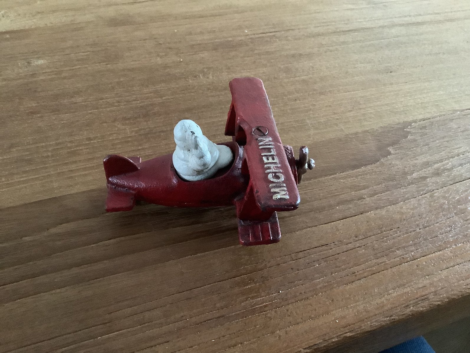 Michelin mannetje in vliegtuig, Ophalen of Verzenden, Zo goed als nieuw