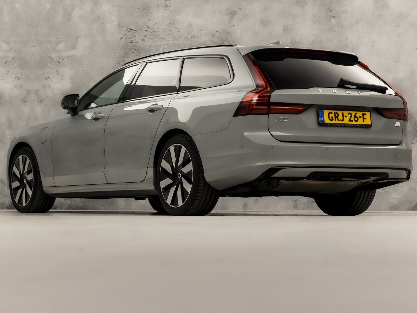 Volvo V90 2.0 T6 Plug-in hybrid AWD Ultimate Dark 350Pk Auto, Automaat, 12 maanden, 4 cilinders, Lichtsensor