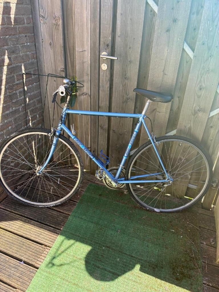Agu Sport, 28 inch, Gebruikt, 10 tot 15 versnellingen, Velgrem
