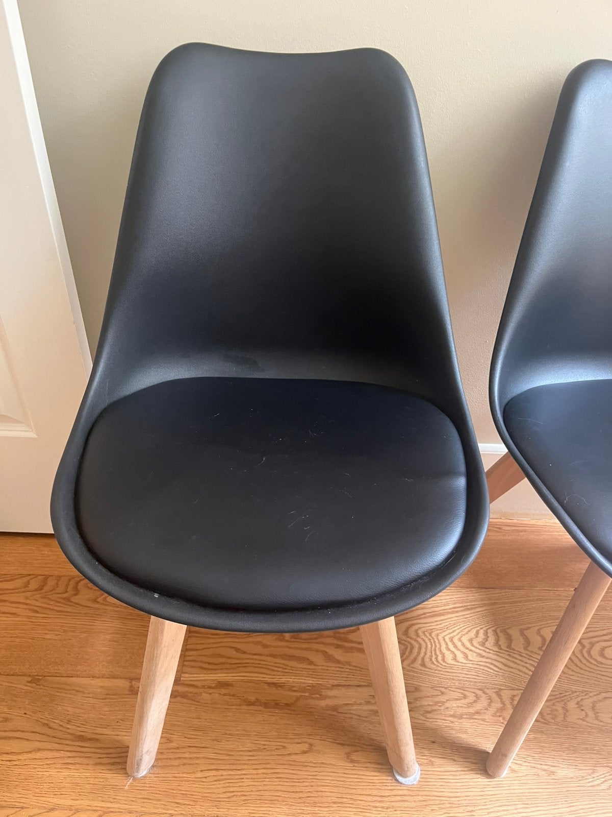 2 zwarte kuipstoelen, Ophalen, Zo goed als nieuw, Zwart, Twee