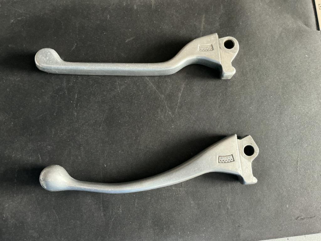Te koop twee magura handgrepen voor de schrijfrem ., Ophalen of Verzenden, Overige typen