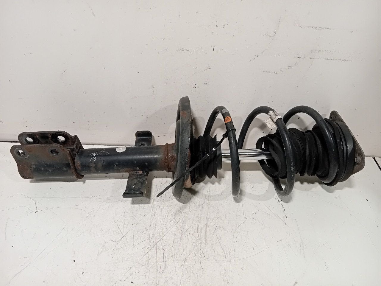 Veerpoot rechts voor Renault Clio, Auto-onderdelen, Onderdelen@venauto.nl, Van der Ven Autorecycling B.V., Gebruikt, Ettenseweg 76, 4706 PB Roosendaal, The Netherlands