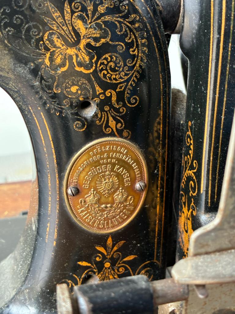 Antieke naaimachine Gebroeders Kayser, Kaiserslautern, Ophalen of Verzenden