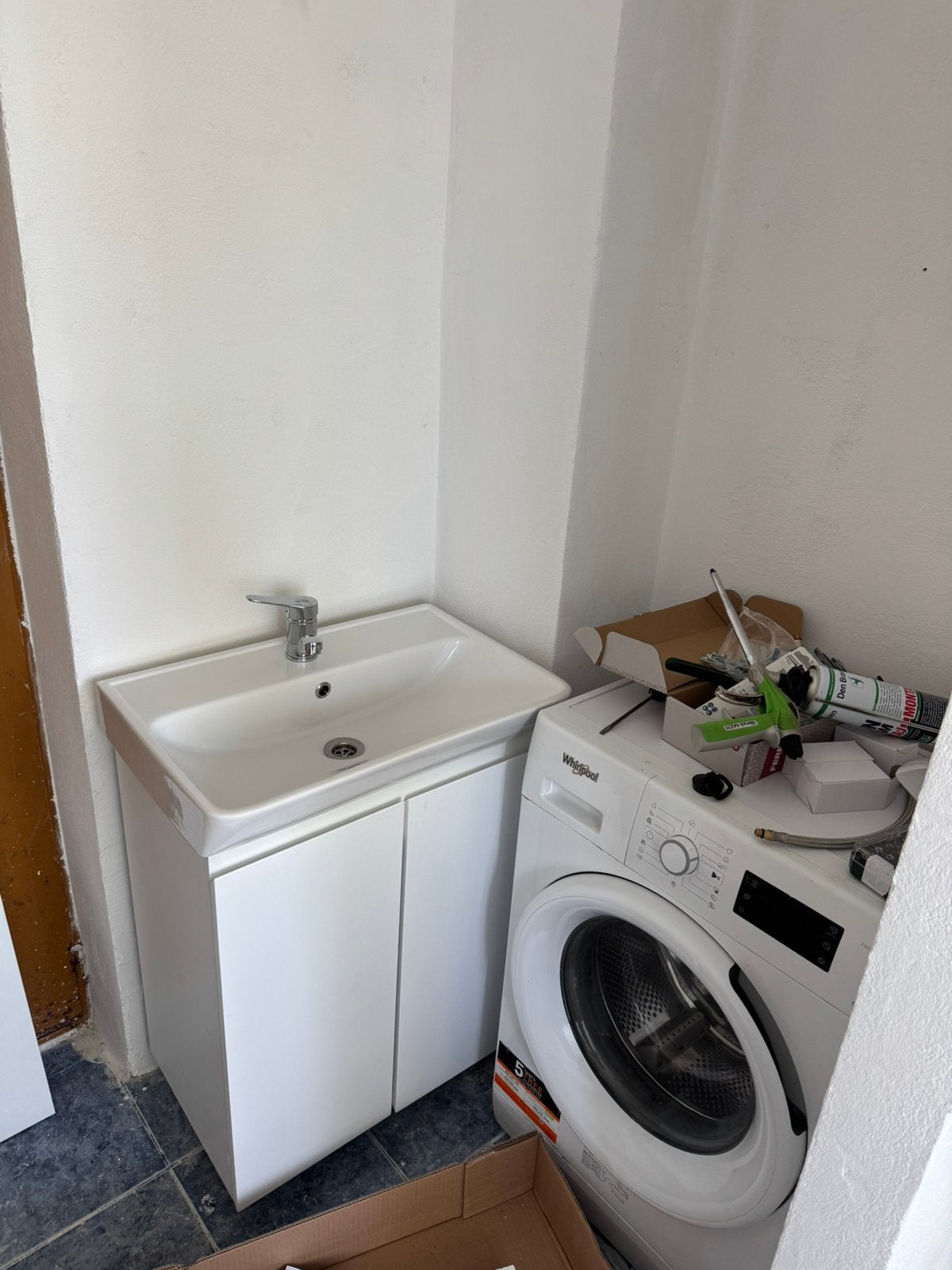 Handyman for small and bigger jobs, 24-uursservice