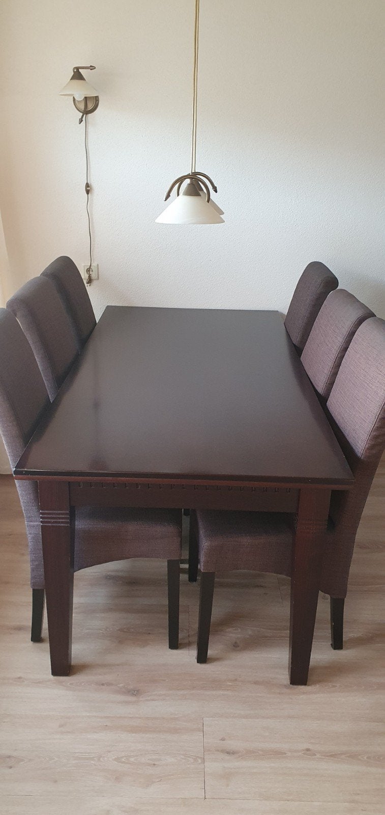 Eettafel, Ophalen, Gebruikt, 4 tot 6 stoelen