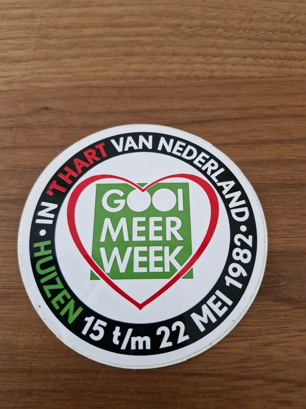 11350 Vintage Gooi Meer Week Huizen sticker 1982, Ophalen of Verzenden, Gebruikt
