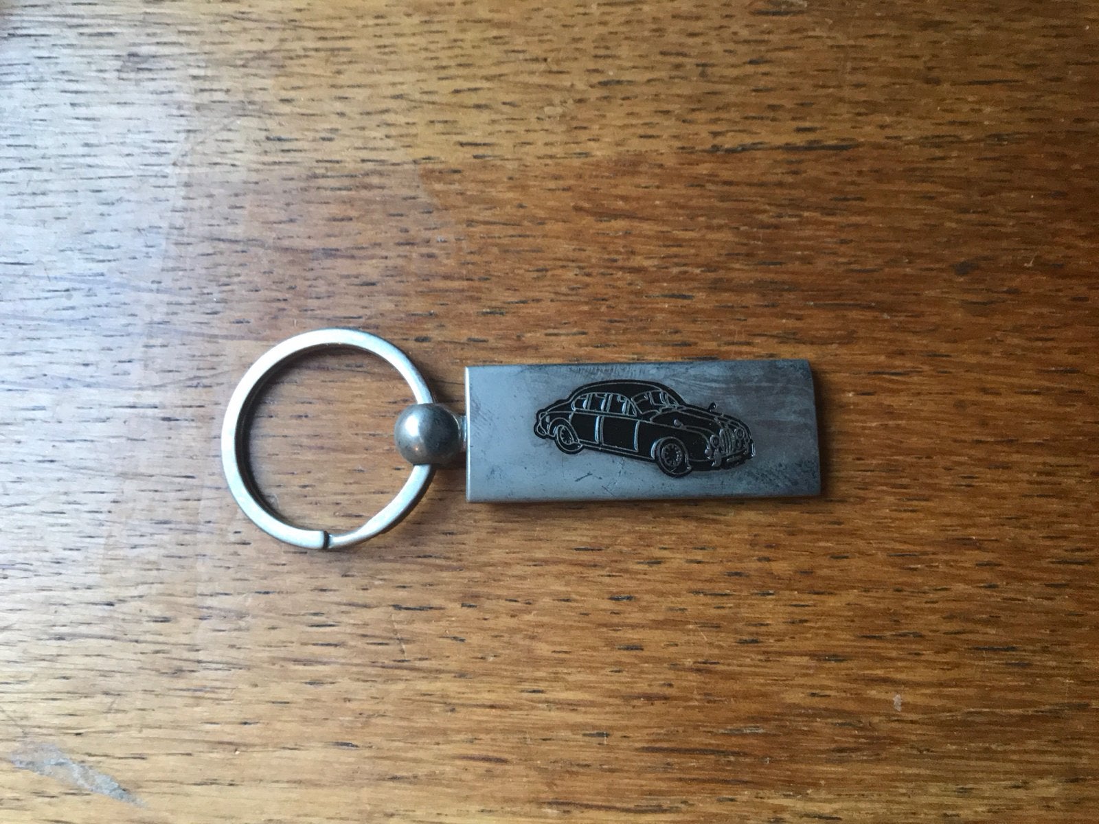Sleutelhanger met klassieke auto, Ophalen of Verzenden, Gebruikt, Transport