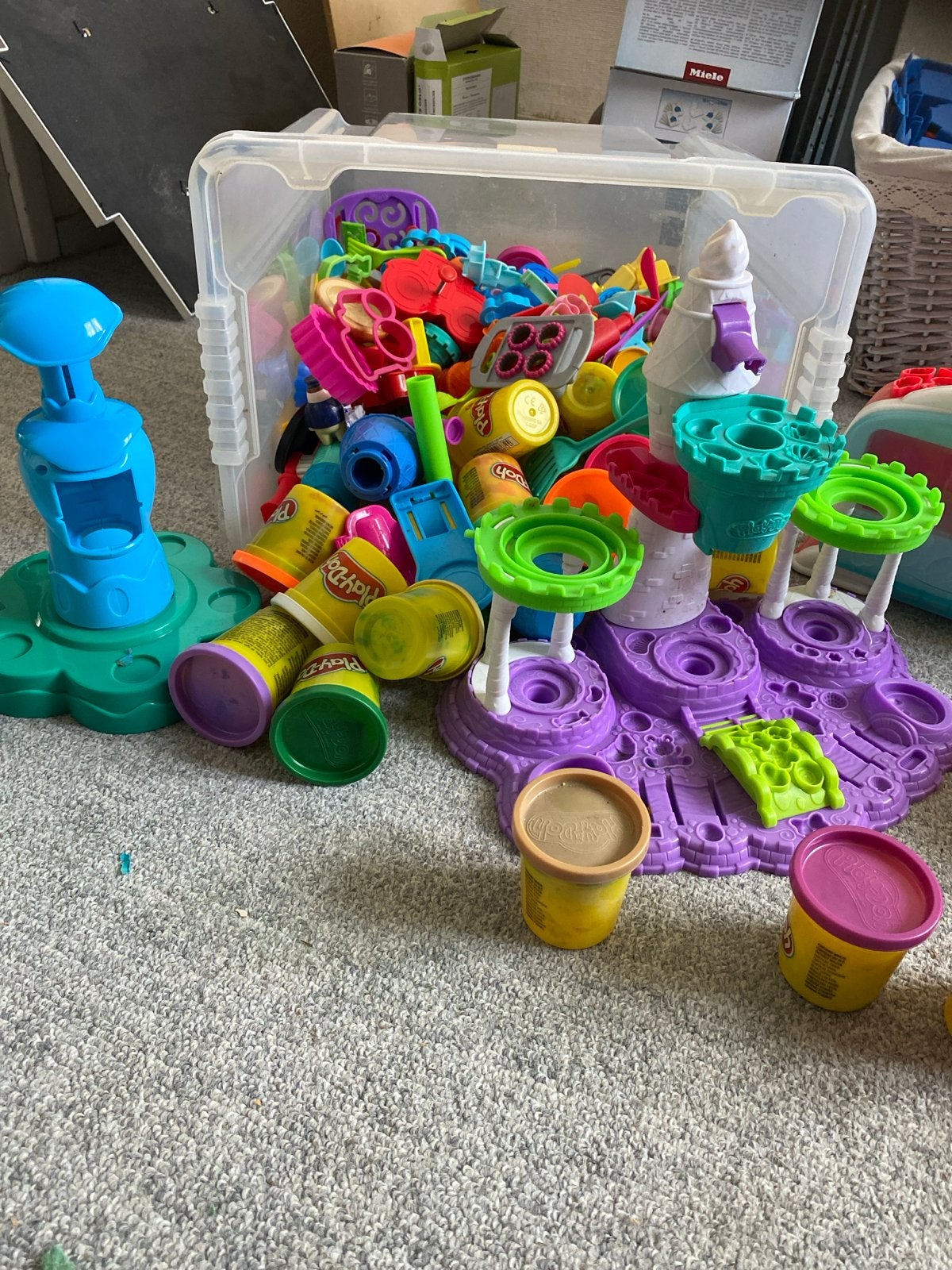 Grote Play-Doh set met veel accessoires en klei, Ophalen of Verzenden, Gebruikt, Jongen of Meisje