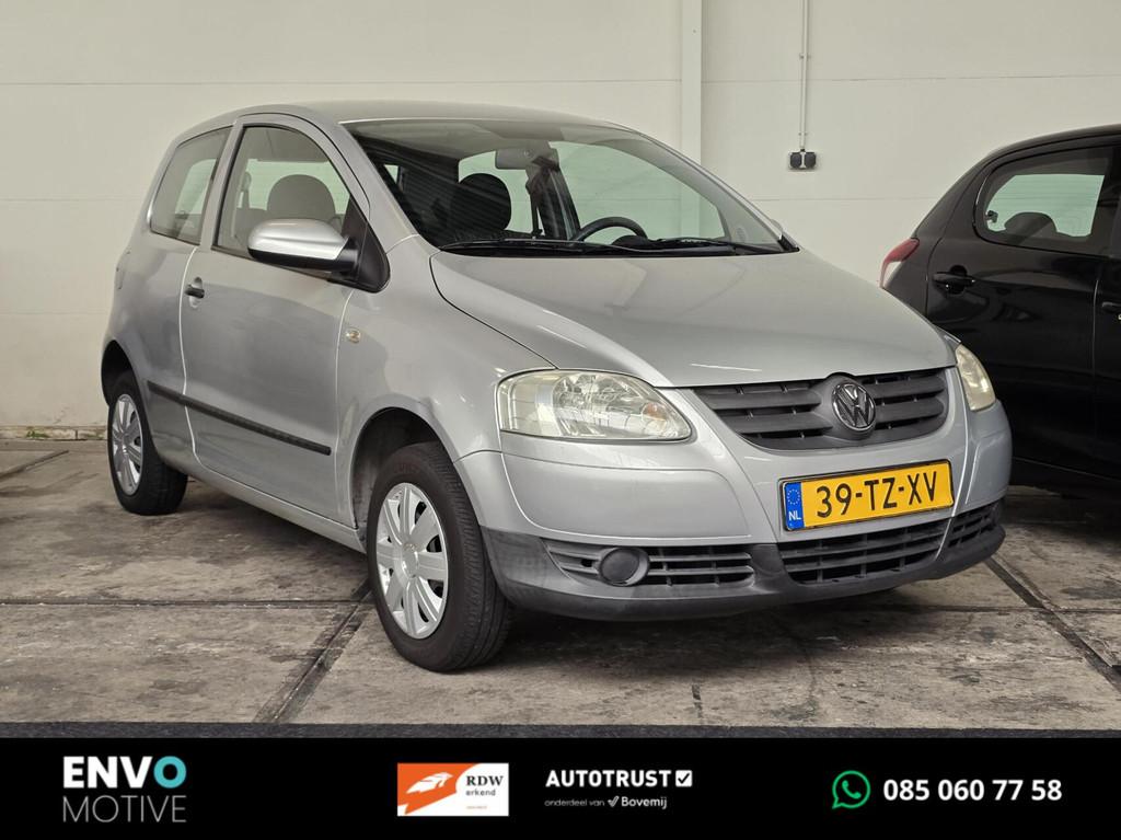 Volkswagen Fox 1.2 Trendline Stuurbekrachtiging/APK, Voorwielaandrijving, Zwart, 4 stoelen, 1198 cc