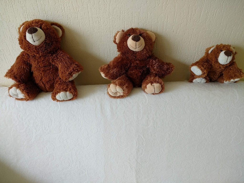 3 x bruine knuffelbeer papa, mama en kind beer, Ophalen of Verzenden, Zo goed als nieuw, Stoffen beer, Overige merken