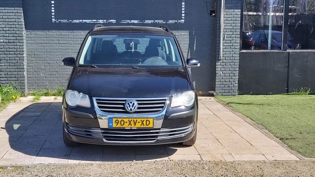 Volkswagen Touran 1.4 TSI Trendline Business, Voorwielaandrijving, Gebruikt, 4 cilinders, Zwart
