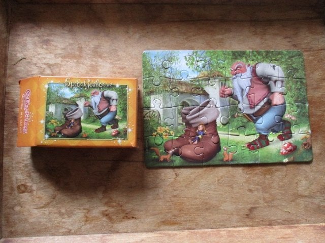 Efteling Sprookjesboom mini puzzeltje  24 stukjes  Reus en K, Verzamelen, Ophalen of Verzenden, Zo goed als nieuw