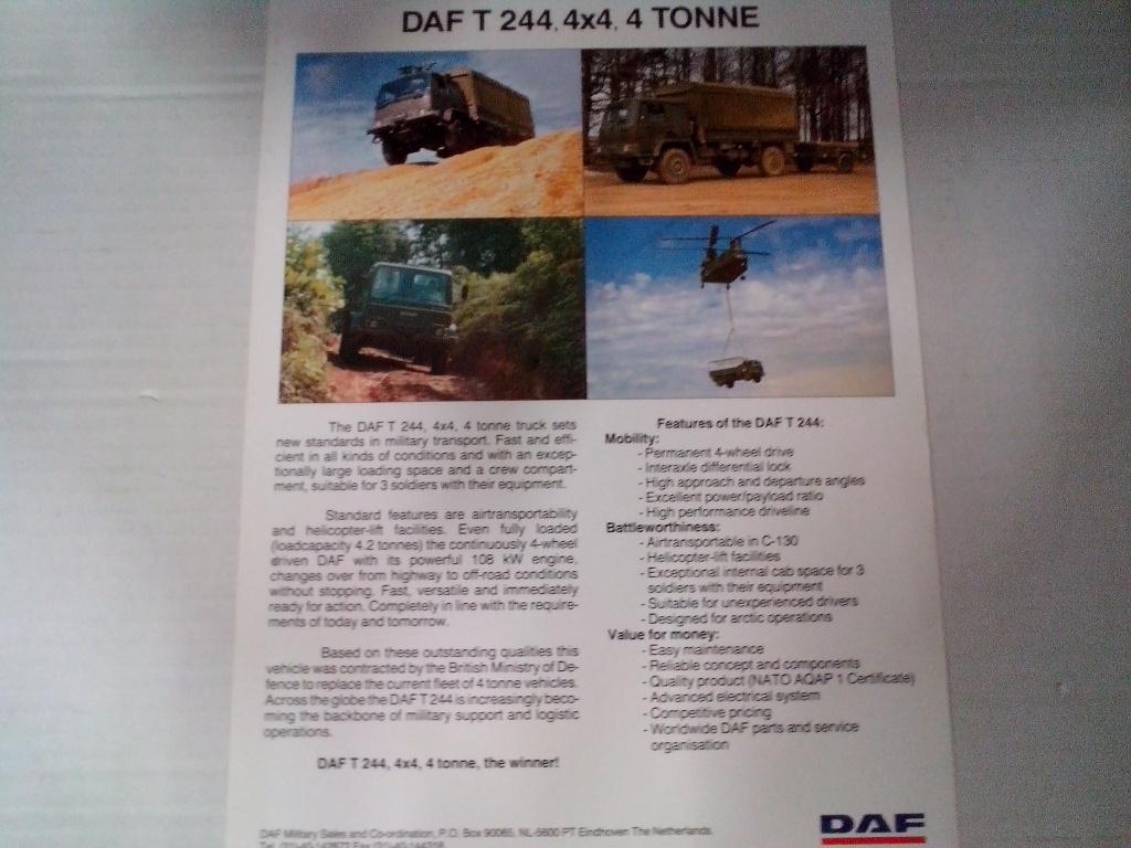 Militaire DAF T 244 4x4 brochure folder Leyland Roadrunner, Ophalen of Verzenden, Zo goed als nieuw, Overige merken