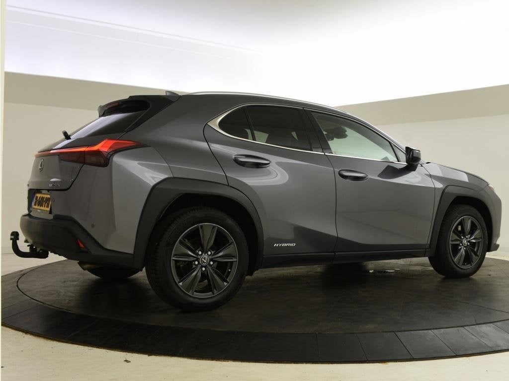 Lexus UX 250h First Edition | Elektr. a. klep | Trekhaak | P, Auto's, 12 maanden, Stof, Gebruikt, 4 cilinders