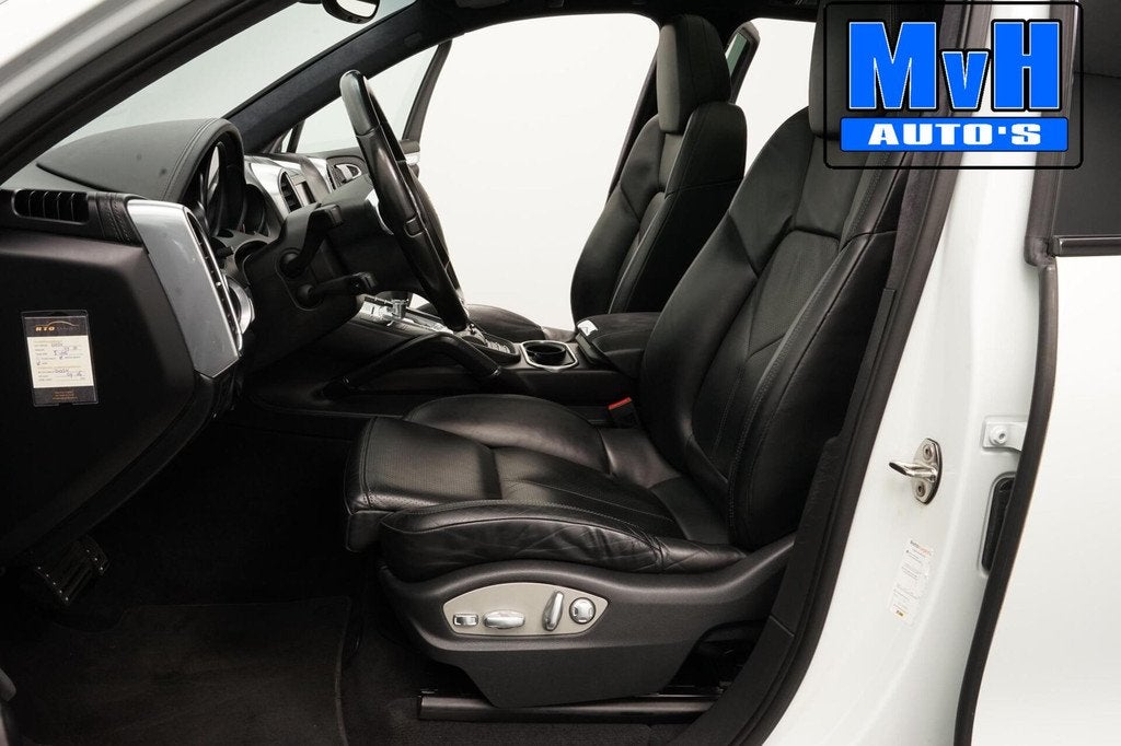 Porsche Cayenne 4.8 GTS|PANO|LUCHTVERING|ALCANTARA.HEMEL|ACC, Automaat, Gebruikt, Met garantie (alle), 138 €/maand