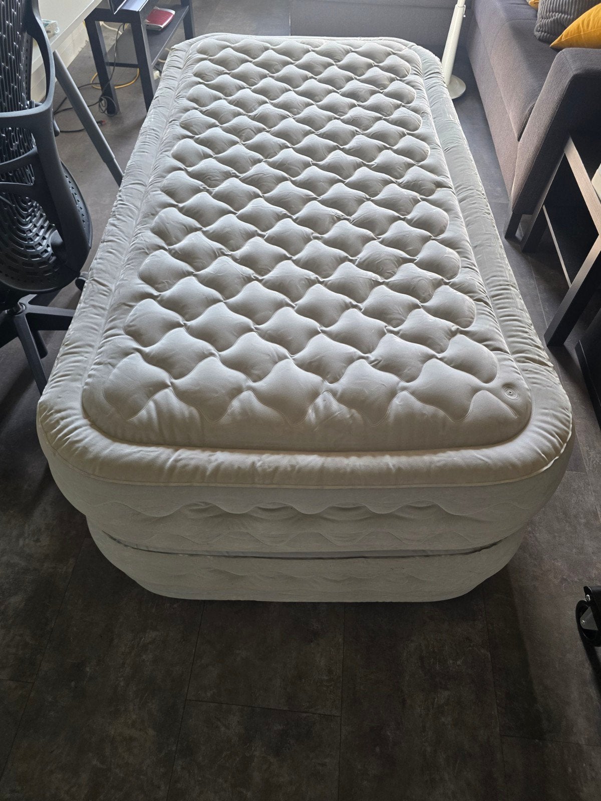 Intex Luchtbed 1-persoons met ingebouwde pomp, Caravans en Kamperen, Ophalen