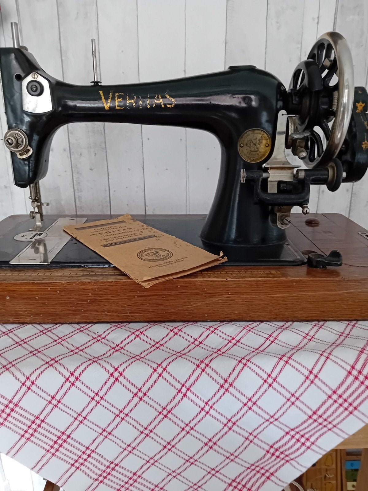 Antieke Veritas Naaimachine met Handleiding, Ophalen of Verzenden