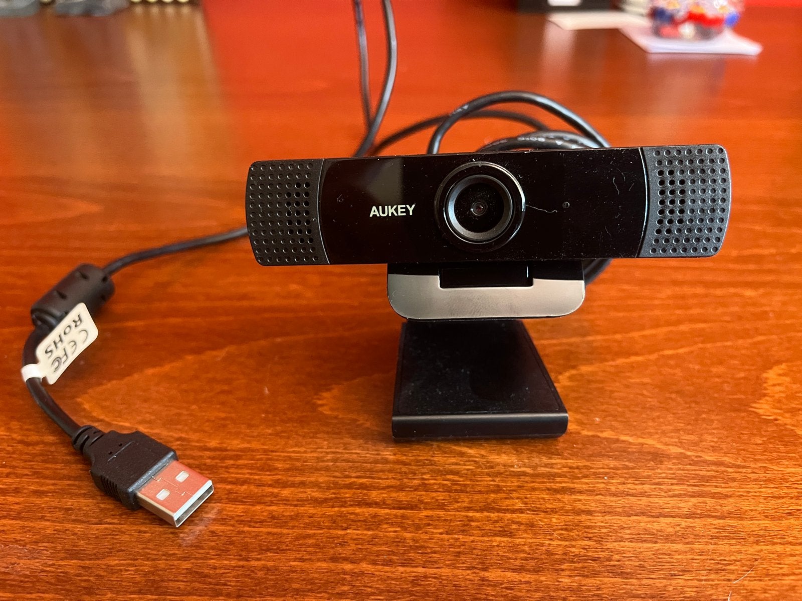 AUKEY Webcam Full HD 1080p met Microfoon, Computers en Software, Webcams, Ophalen, Zo goed als nieuw, Windows, Monitorclip
