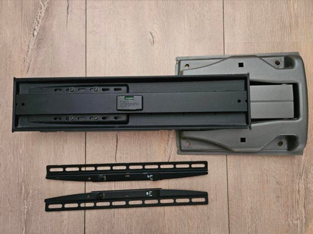 TV wandbeugel Vogels. Model: EFW 8245 in zwart/grijs, Ophalen, Audio