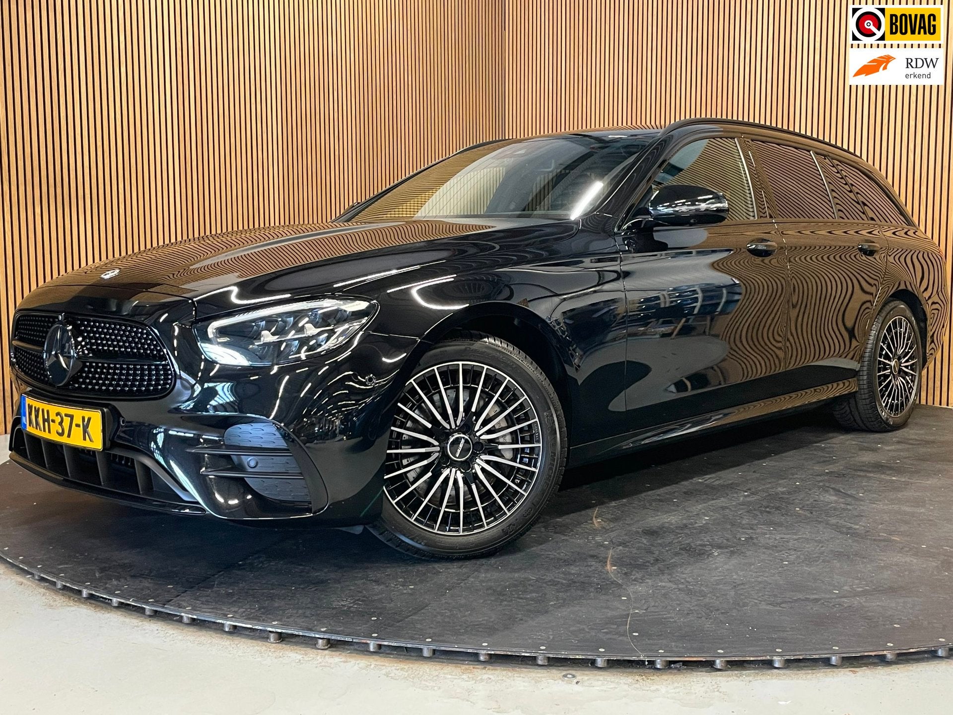 Mercedes-Benz E-klasse Estate 300 de AMG Line|93% SOH|BLACK, Auto's, Mercedes-Benz, Achterwielaandrijving, Gebruikt, 4 cilinders