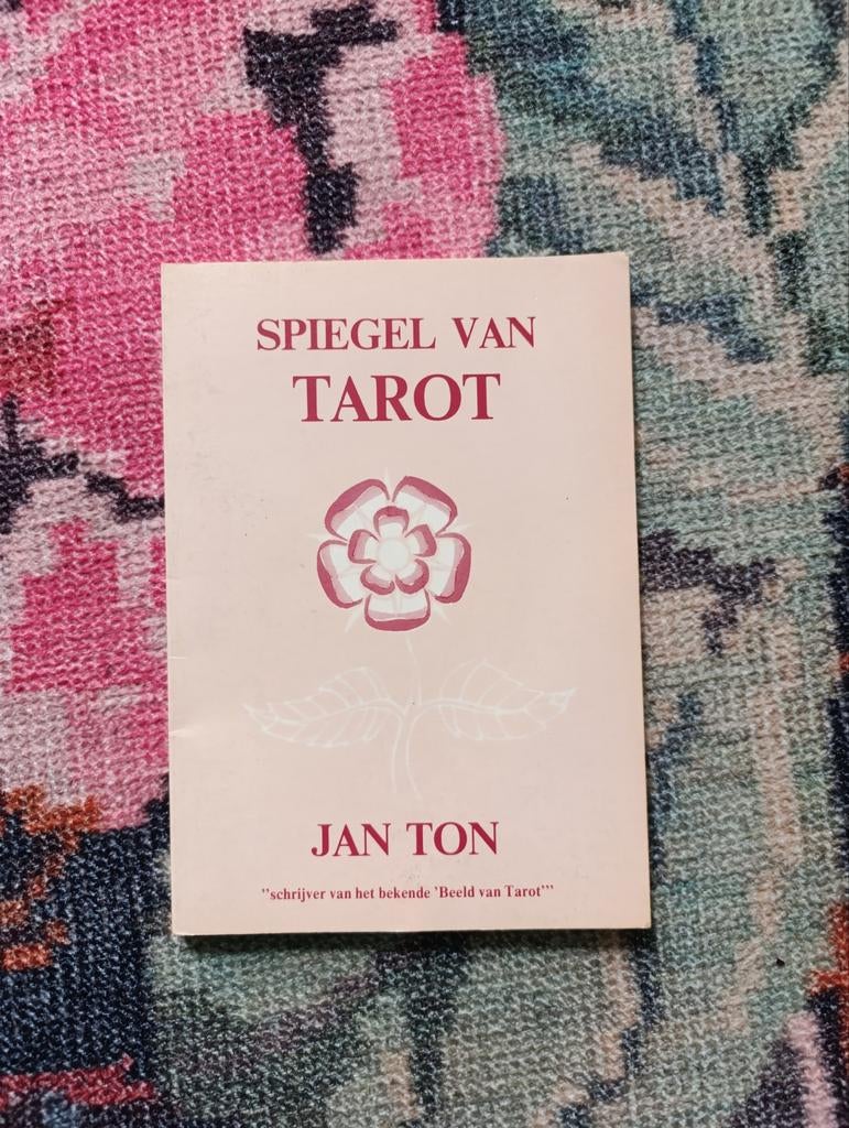 Spiegel van Tarot - Jan Ton (Tarotboek), Boeken, Ophalen of Verzenden, Gelezen, Tarot of Kaarten leggen, Overige typen