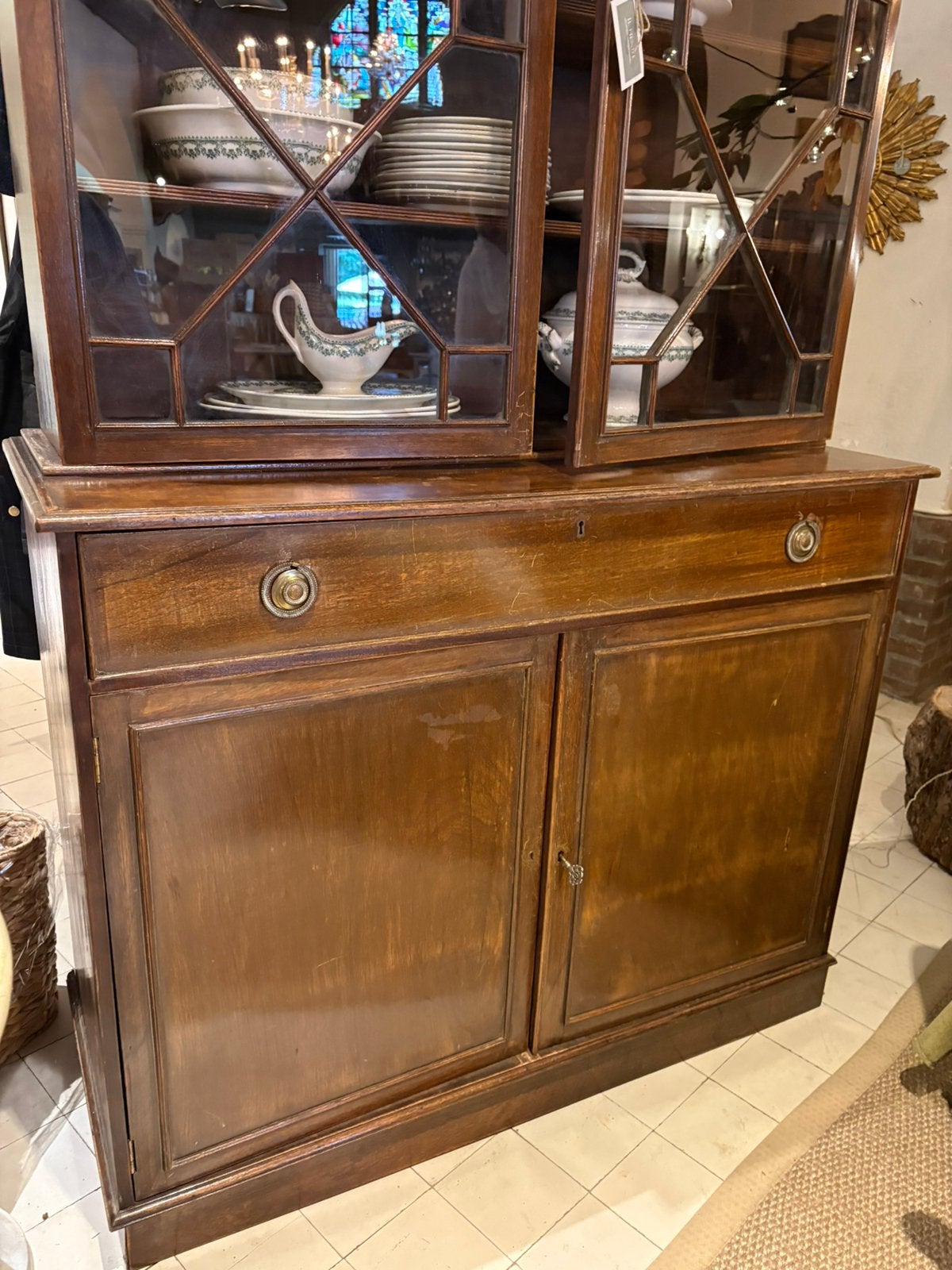 Bookcase Cabinetkast, servieskast, vitrine kast, 2 delig, Hoofdstraat 15 de steeg, Zo goed als nieuw, 25 tot 50 cm, Info@ilfienile.nl