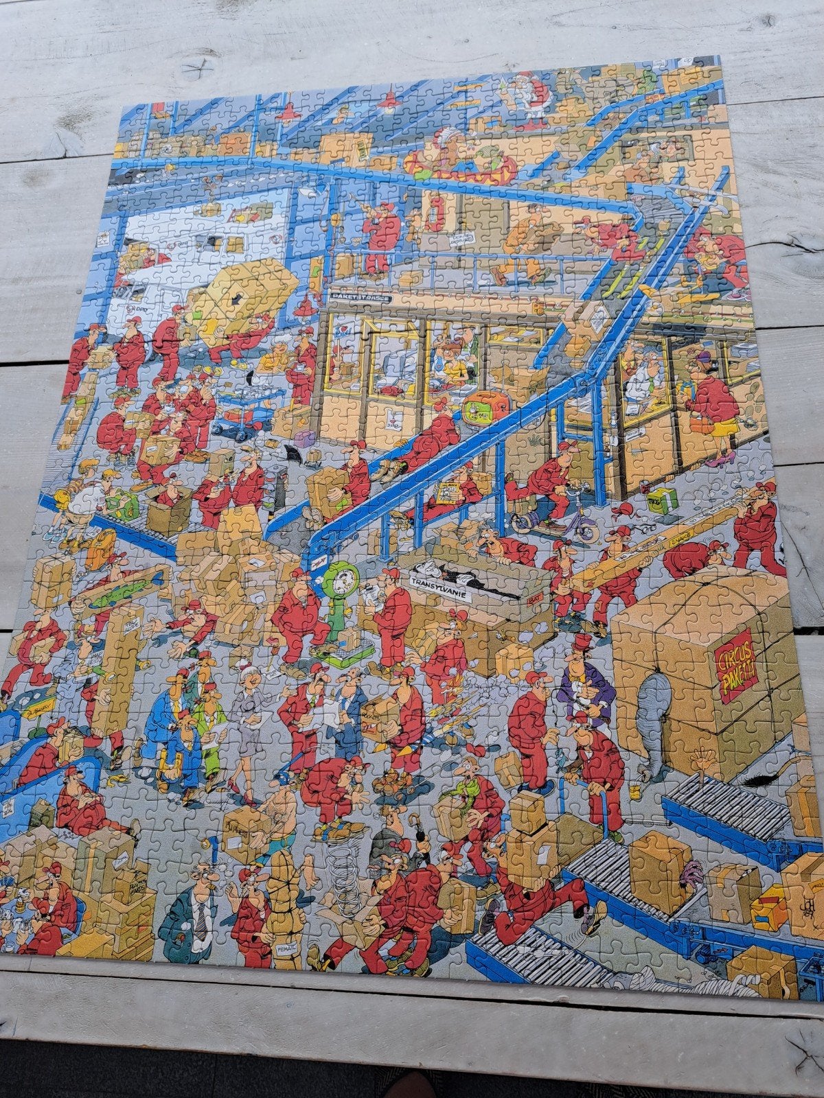 Jan van Haasteren Puzzel 950 stukjes - Parcel Sorting Center, Ophalen of Verzenden, 500 t/m 1500 stukjes, Zo goed als nieuw, Legpuzzel