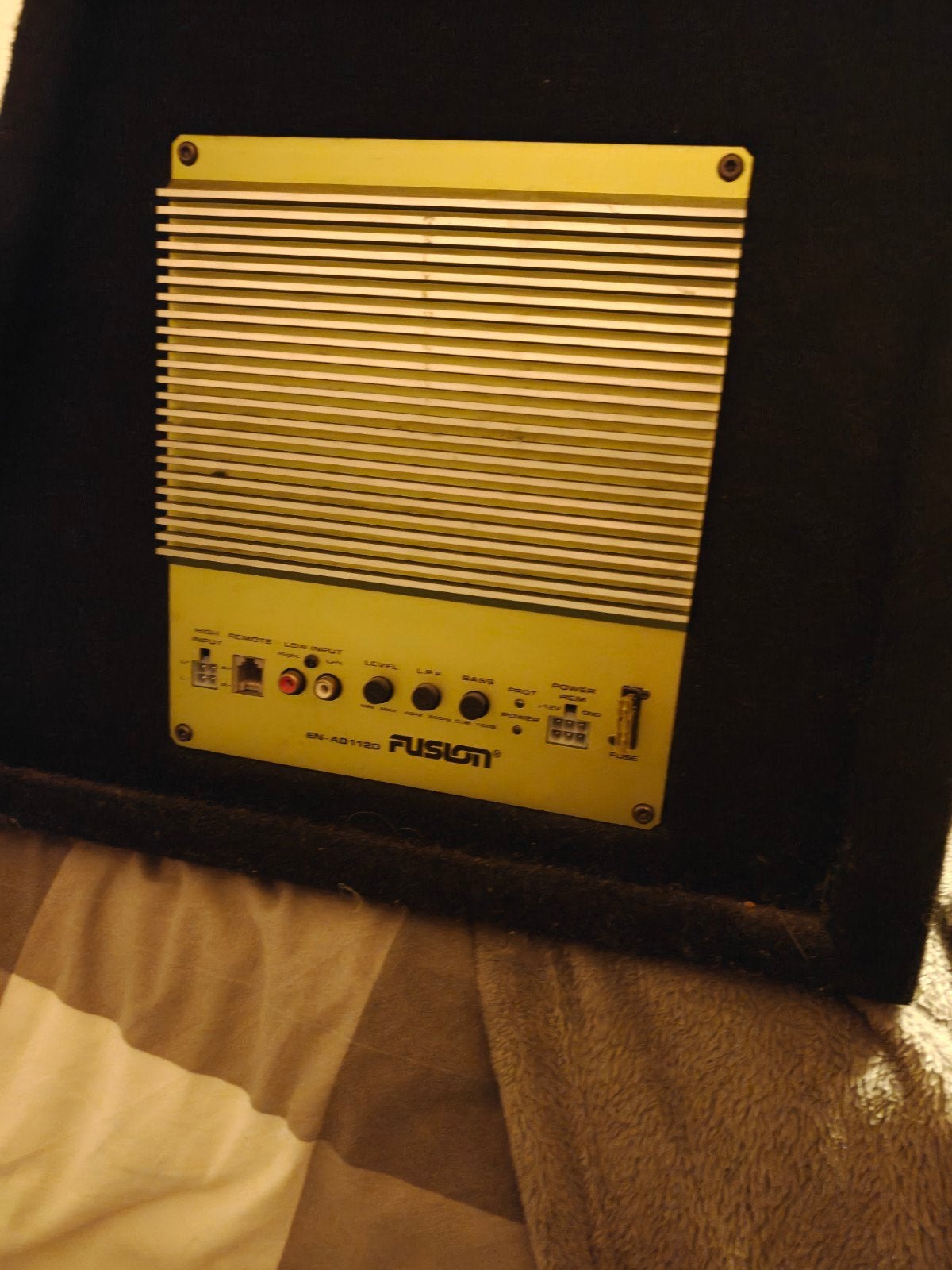 Fusion Subwoofer met ingebouwde versterker (AB1120), Ophalen, Zo goed als nieuw