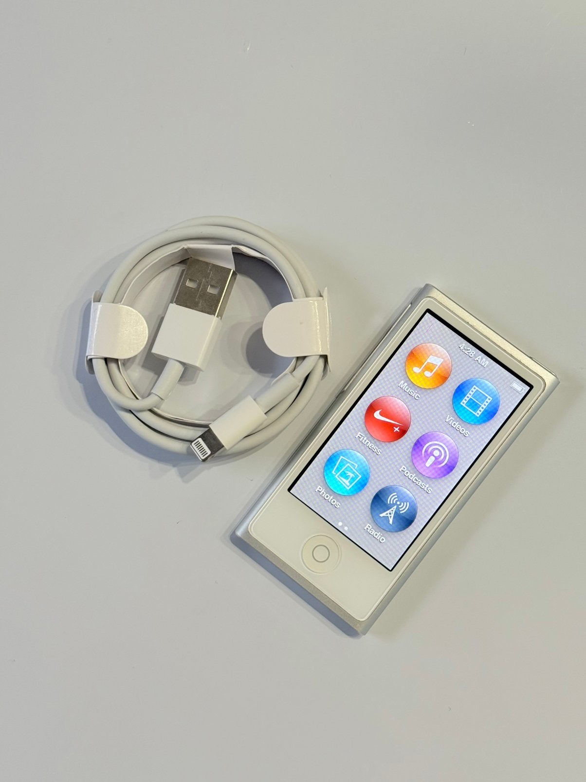 Apple iPod Nano 7 Zilver 16GB, Zo goed als nieuw, Nano, Zilver, 10 tot 20 GB